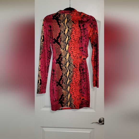 3 dresses for the price of 1 - Picture 3 of 8